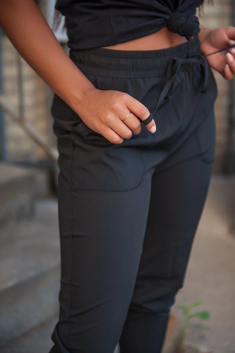 DT UPTOWN Lightweight Joggers in Black - LuxNovaHub 